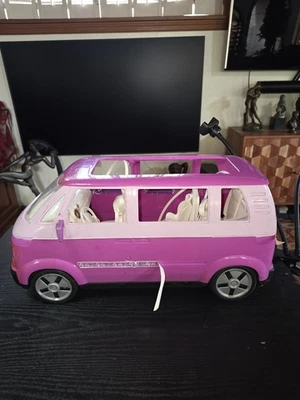 Furgoneta Volkswagen MicroBus vintage 2002 Mattel Barbie rosa - ¡La bocina funciona!! Foto 1 de 4
