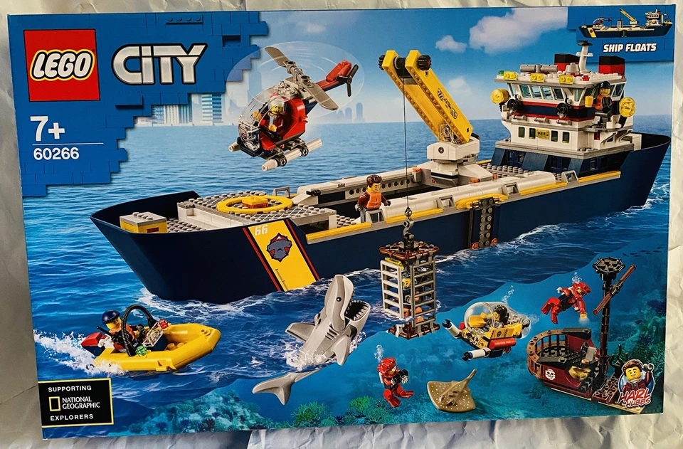 LEGO City 60266 Expeditionary Party Undersea Exploration Ship Express F/S - Image 1 of 4