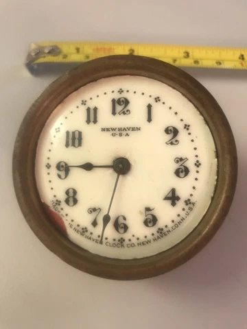 New Haven Clock, Porcelain face, Runs great Cover