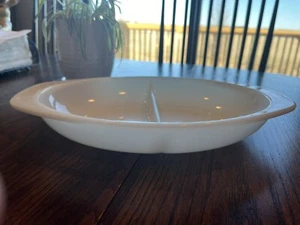 Vintage Pyrex 1083 White Milk Glass Divided Casserole Serving Dish 1-1/2 Quart - Picture 1 of 6
