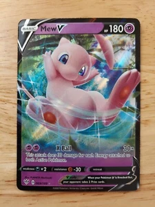 Mew V 069/189 Darkness Ablaze - Carta Pokémon ultra rara quasi nuova - Foto 1 di 2