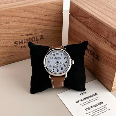 Reloj de cuarzo Shinola Runwell esfera azul pizarra correa de cuero marrón 1069 41 mm Foto 1 de 4