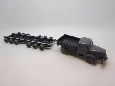 Wiking: Henschel Schwerlastzugmaschine mit Tieflader Culemeyr  (Schub114) - Bild 1 von 4