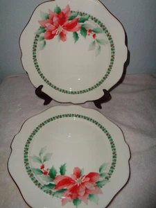4 NORITAKE Ivory China 7291 Dinner Plates Christmas Memories Poinsettia Japan - Picture 1 of 2