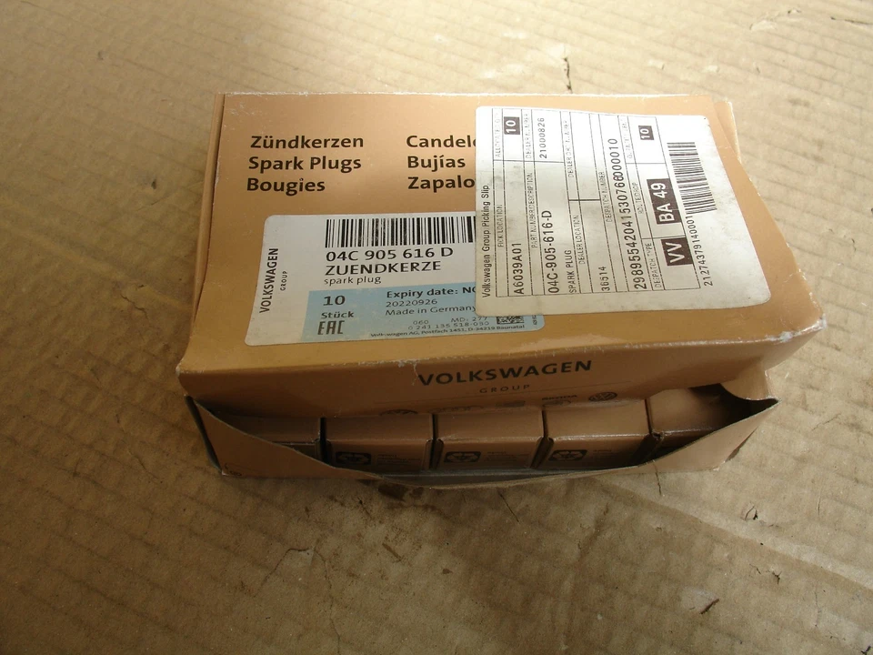 04C905616D Set of x4 Spark Plug for VW Audi Skoda 1.0 1.2 1.4 TSI - Image 1 of 1