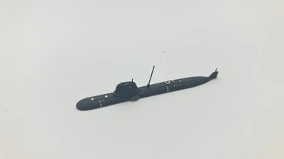Quadrant Q290 Uniform 1982 Russian SU Sub Submarine RESIN 1/1250 Waterline Ship - Image 1 of 3