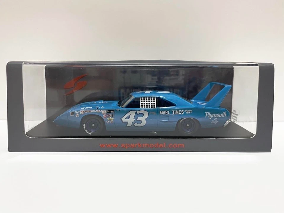 SPARK 1/43 Plymouth Superbird 1970 #43 ganador Riverside 400 Richard Petty Diecas Foto 1 de 4