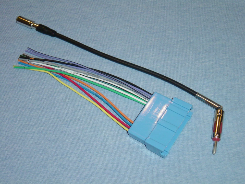 Kit combinado de arnés de cables estéreo de instalación de radio + adaptador de antena seleccionar vehículo GM Foto 1 de 1