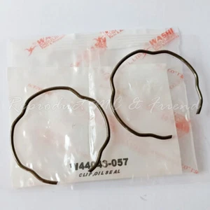 2x Front Fork Oil Seal Stop Ring Clip For Kawasaki KZ305 KZ400 KZ440 BN125 - Picture 1 of 4