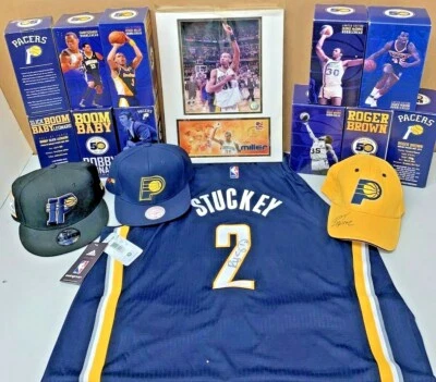 Lote de recuerdos firmados por Indiana PACERS Bobblehead CAP Jersey foto Foto 1 de 4