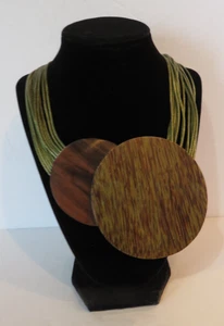 Collar Sylca Designs Tribal Distintivo Multi Hilo Círculos de Madera Verde Ajusta - Imagen 1 de 6