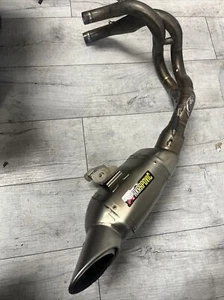 2017-2019 18 Kawasaki Ninja 650 Akrapovic Exhaust System Titanium End Can Race - Picture 1 of 21