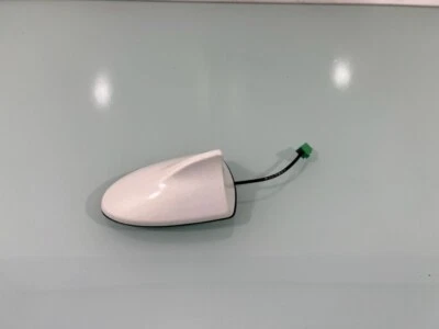 ANTENA DE TECHO 11-14 INFINITI M37S M56 Q70 ALETA DE TIBURÓN USADA OEM ☑️ B2 Foto 1 de 4