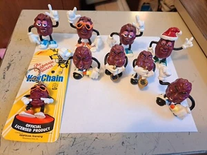 California Raisin Keychain + 8 Figure 1987 Calrab Christmas Sax Mic Singer - Picture 1 of 8