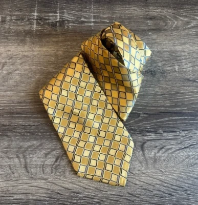 Bachrach 100% Silk Neck Tie Men's Size OS - Image 1 of 4