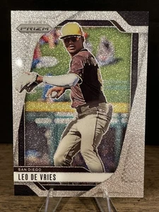 Leo De Vries 2025 Panini Prizm *Glitter Holo Prizm SSP (Case Hit)* Padres - Foto 1 di 10