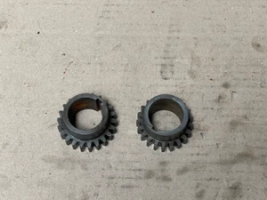Lot de 2 pignons 22 dents Ø extérieur 42 mm x ép 9 mm x Ø alésage 24 mm - Picture 1 of 3