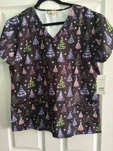 Gabby Brooks Scrub Top Trees And Hearts Black 2 Pockets Size XL New With Tag - Picture 1 of 7