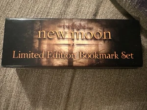 The Twilight Saga New Moon Limited Edition 15 Tasseled Bookmark Set RARE Opened - Picture 1 of 14