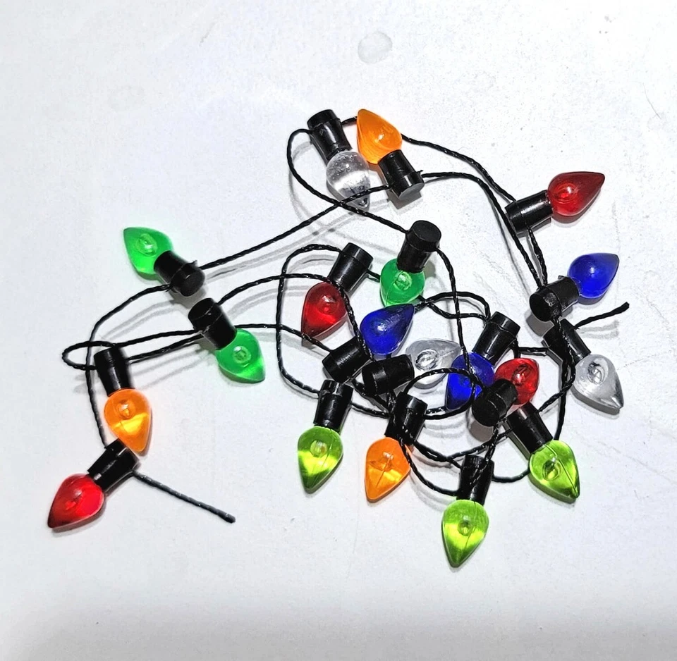 Dollhouse Miniature Holiday Light String Non-Electric 1:12 Scale  - US SHIPPER - Image 1 of 1