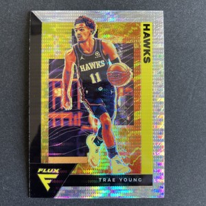 Trae Young 2020-21 Panini Flux NBA #1 Pulsar Prizm Atlanta Hawks
