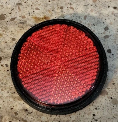 NOS SUZUKI 35970-31610 RED REAR REFLECTOR T500 TC125 TC100 TS100 T250 T350 TS400 - Image 1 of 3