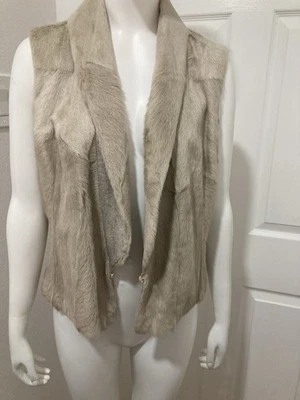 Brunello Cucinelli Women’s Cashmere And Fur Vest L - Image 1 of 4