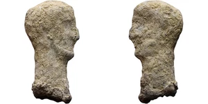 Ancient Roman Lead Dagger Pommel made in the 3rd Century AD - Picture 1 of 1