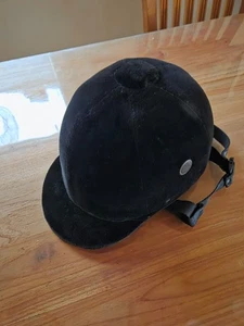 Reithelm Pfiff schwarz Samt Gr. 55 - Bild 1 von 7