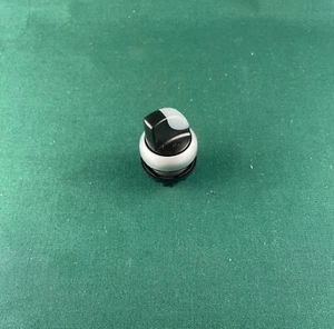 Eaton/Moeller RMQ-Titan Leuchtwahltaste weiß M22-WLK-W - Bild 1 von 1