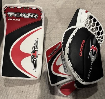 Взрослый хоккейный вратарь Tour Evolution 6000 левая перчатка и правый блокатор - Изображение 1 из 4