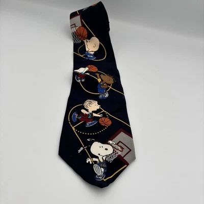 Corbata de baloncesto Snoopy & Friends PEANUTS Charlie Brown 100 % seda vintage EE. UU. Foto 1 de 4