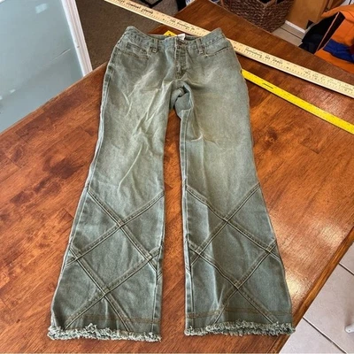 Vintage Newport News verde oliva acampanado talla 6 100% algodón Foto 1 de 4