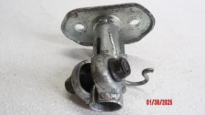 2007 07 Yamaha Vino 125 YJ125 handlebar bracket mount base - Image 1 of 4