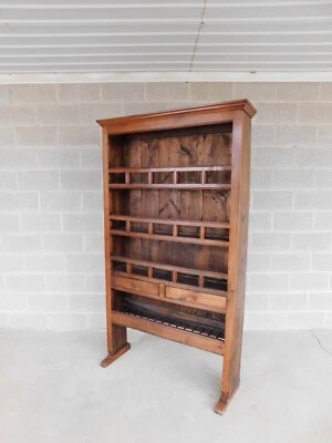 Antiguo vitrina de pared de roble francés del siglo XIX Delft/placa 77"H x 44,5"W Foto 1 de 4