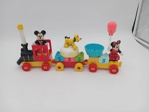 LEGO DUPLO DISNEY MICKEY MINNIE COMPLEANNO PARATA TRENO SET PEZZI LOTTO - Foto 1 di 7