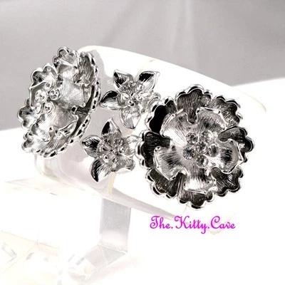 Catwalk 2025 Clear Silver Rhodium Plt Chunky Floral Bangle w/ Swarovski Crystals - Image 1 of 4