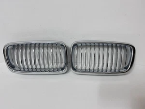 Front Kidney Hood Grilles Chrome-Silver For '1995-'2001 BMW E38 7 Series 4DR - Picture 1 of 4