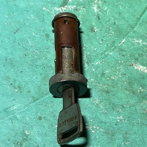 KAWASAKI H2 750 Steering Lock Assembly 27016-024  Key 685 Triplestuff - Bild 1 von 7