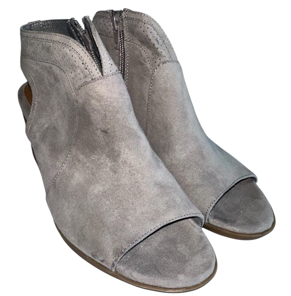 Eurosoft by Sofft Mandira Gray Mist SANDAL Block HEEL Side Zip Sz 6 - Image 1 of 4