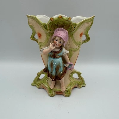 Estatuilla de porcelana Art Nouveau vintage florero niña rosa capó bolsillo de pared Foto 1 de 4