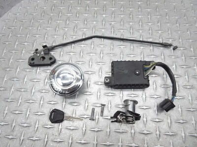 2019 16-19 Triumph Street Twin Lock Set Fuel Cap Latch Immobilizer NO IGNITION - Image 1 of 4