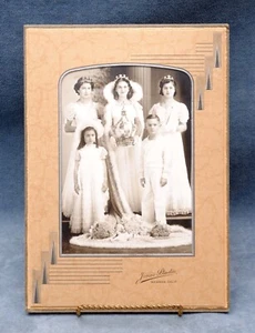 1920'S/1930S PHOTO ON CARD, 5 WOMEN POSING AT A PORTUGUESE HOLY GHOST FESTIVAL - Picture 1 of 2