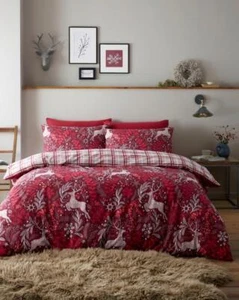 CHRISTMAS WINTER STAGS REVERSIBLE PRINT DUVET SET RED. SINGLE,DOUBLE,KING,THROW - Picture 1 of 6