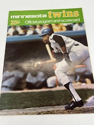 1971 Minnesota Twins MLB Baseball Official Scorecard Program Rod Carew Cover - Image 1 of 4