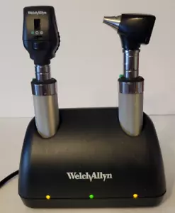 JUEGO DE ESCRITORIO CARGADOR UNIVERSAL WELCH ALLYN 7114X (11720) OFTALMOSCOPIO OTOSCOPIO - Imagen 1 de 22