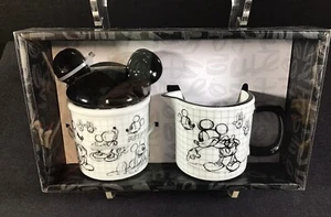 Nuevo conjunto de azucarero y crema cubierto de Mickey Mouse cuaderno de bocetos de los parques de Disney - Imagen 1 de 4