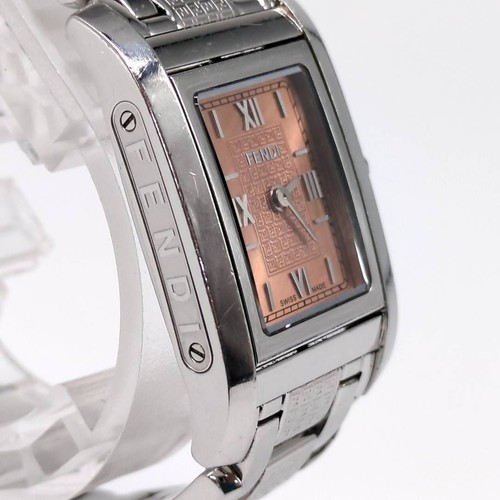 Orologio FENDI Loop 7600L quadrante rosa salmone cassa quadrata argento donna
