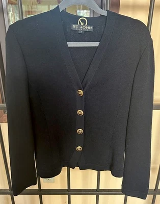 ST. JOHN BASICS NEGRO DORADO LOGO BOTÓN CÁRDIGAN SUÉTERES SM USADO EN EXCELENTE CONDICIÓN Foto 1 de 4