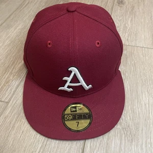 Arkansas Razorbacks New Era 59Fifty eng anliegende Mütze Kappe Größe 7 rot NEU Neu mit Etikett - Bild 1 von 6